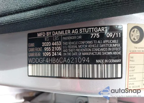 2012 Mercedes-Benz C 250 Sport z USA, uszkodzony, nr VIN WDDGF4HB6CA621094